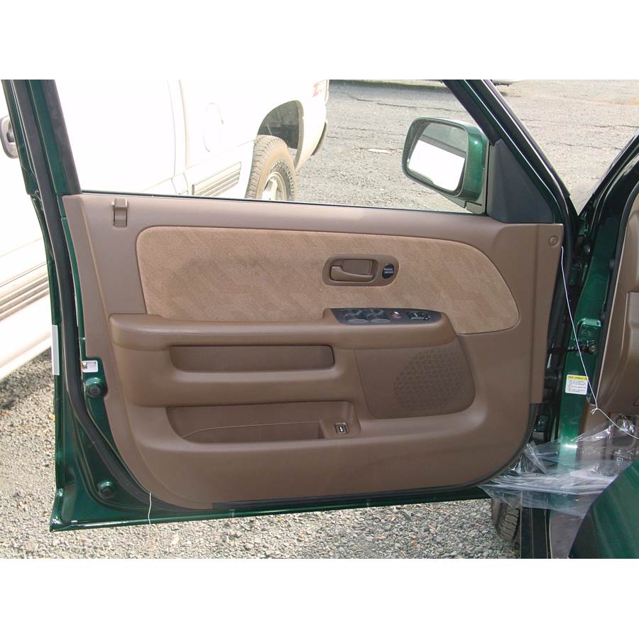 2003 Honda CRV LX Front door speaker location