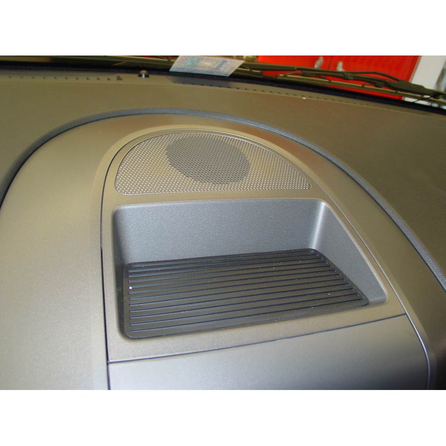 2010 Nissan Titan Center dash speaker location
