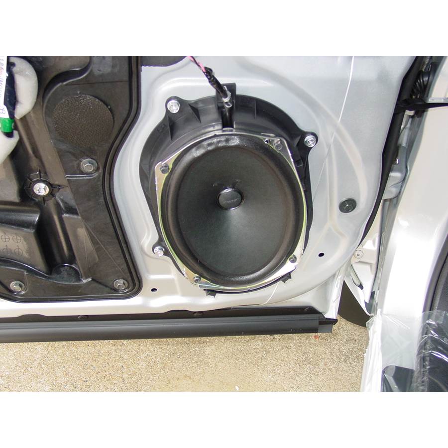 2008 Nissan Rogue Front door speaker