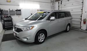 2017 Nissan Quest Exterior