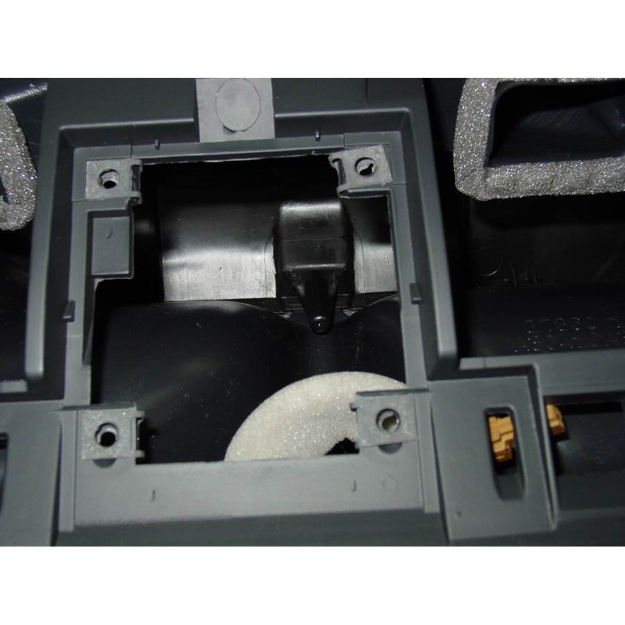 2010 Nissan Murano Center dash speaker removed