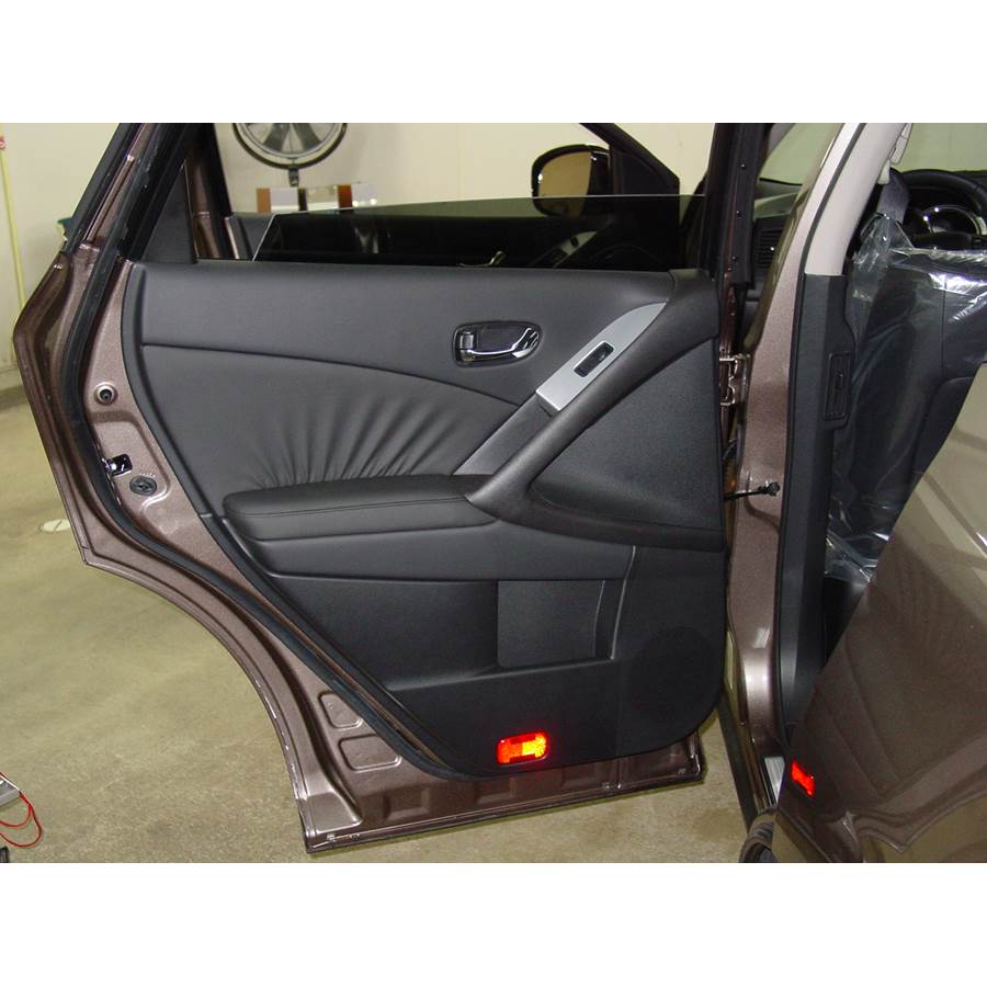 2010 Nissan Murano Rear door speaker location