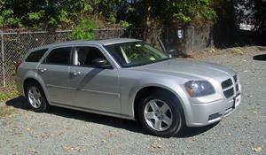 2005 Dodge Magnum Exterior