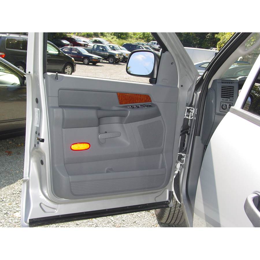 2009 Dodge Ram 3500 Front door speaker location