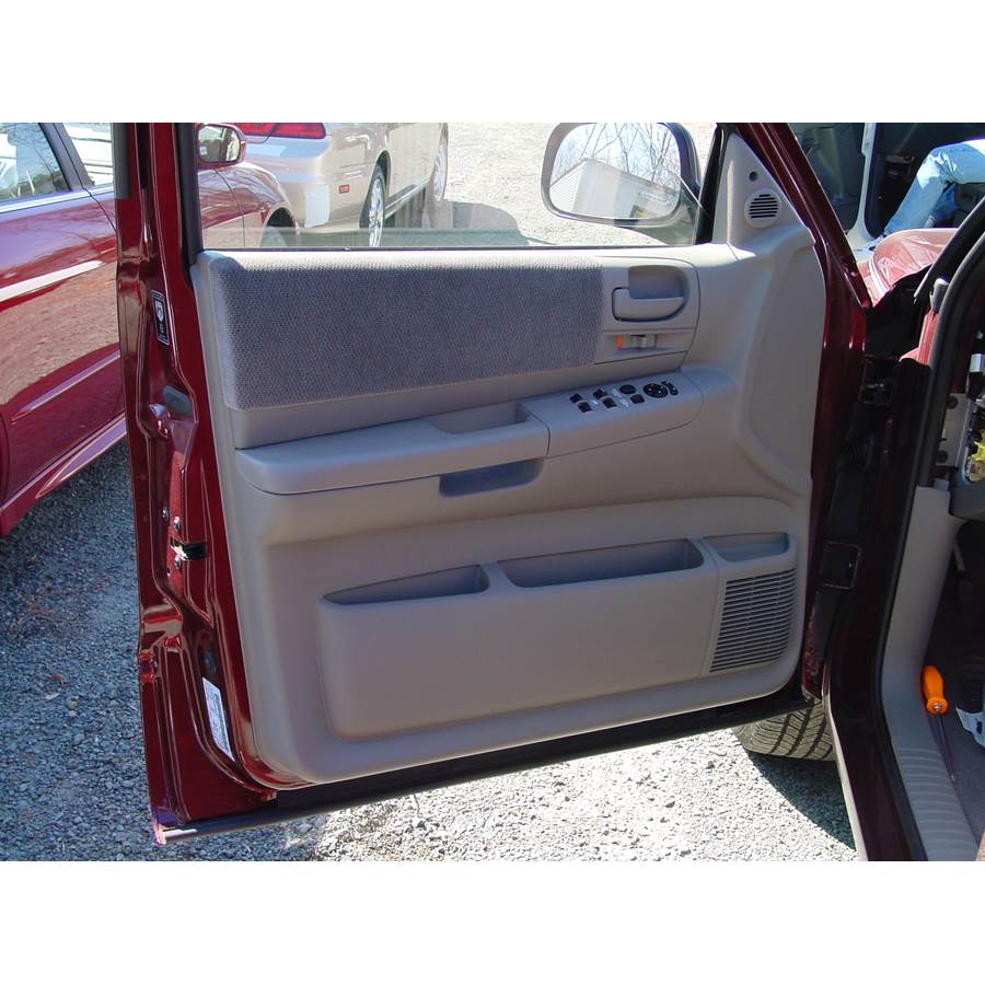 2003 Dodge Dakota Front door speaker location
