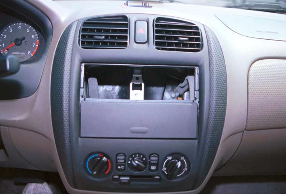 Mazda Protege radio