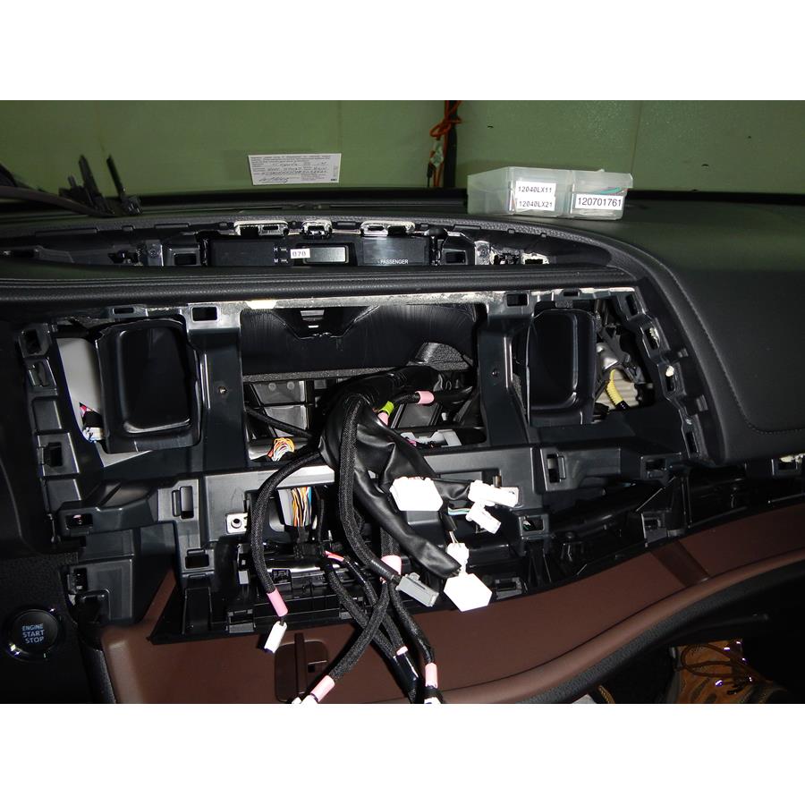 2016 Toyota Highlander Factory radio removed