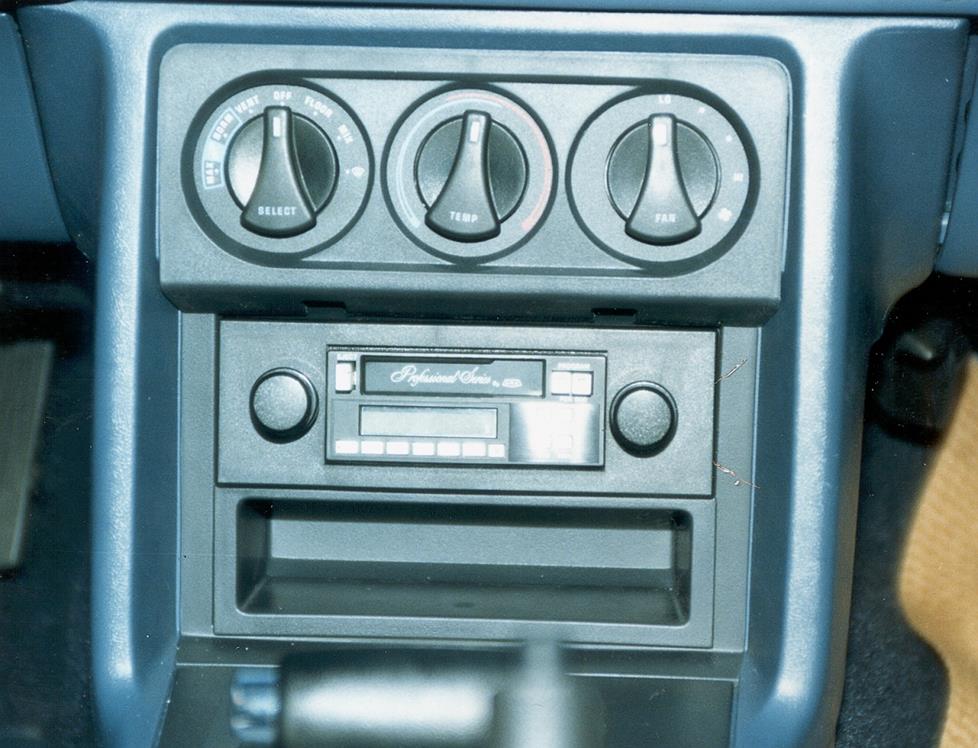 Ford Mustang radio