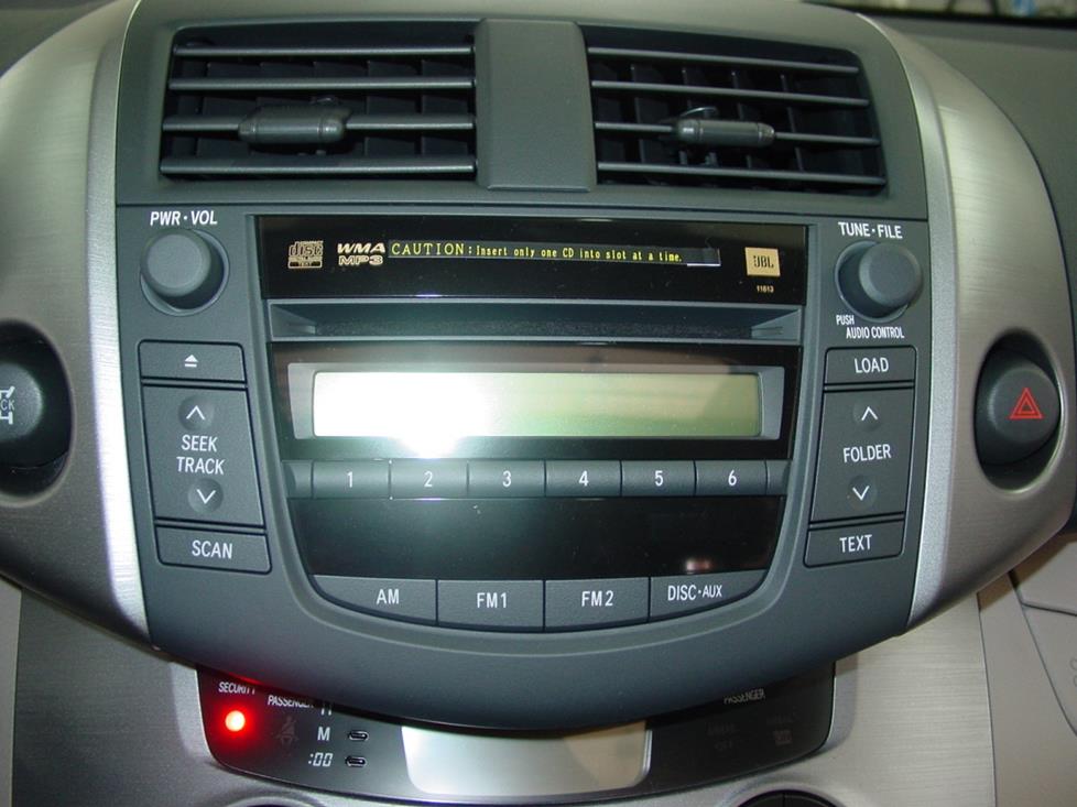 Toyota RAV4 JBL radio