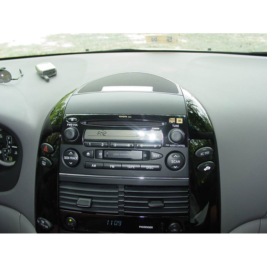 2004 Toyota Sienna Factory Radio