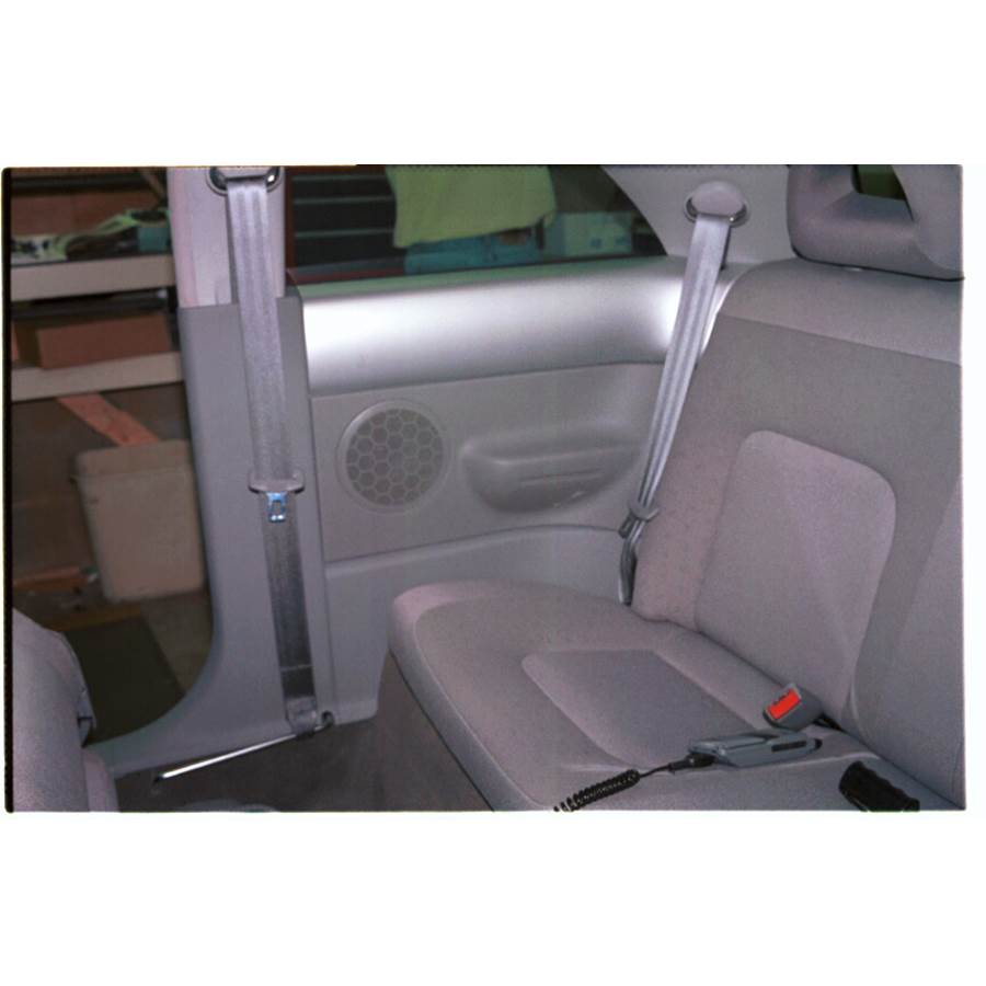 2010 Volkswagen Beetle Rear side panel speaker location