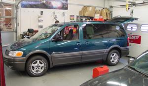 2004 Pontiac Montana Exterior