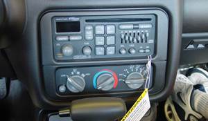 1997 Pontiac Firebird Factory Radio