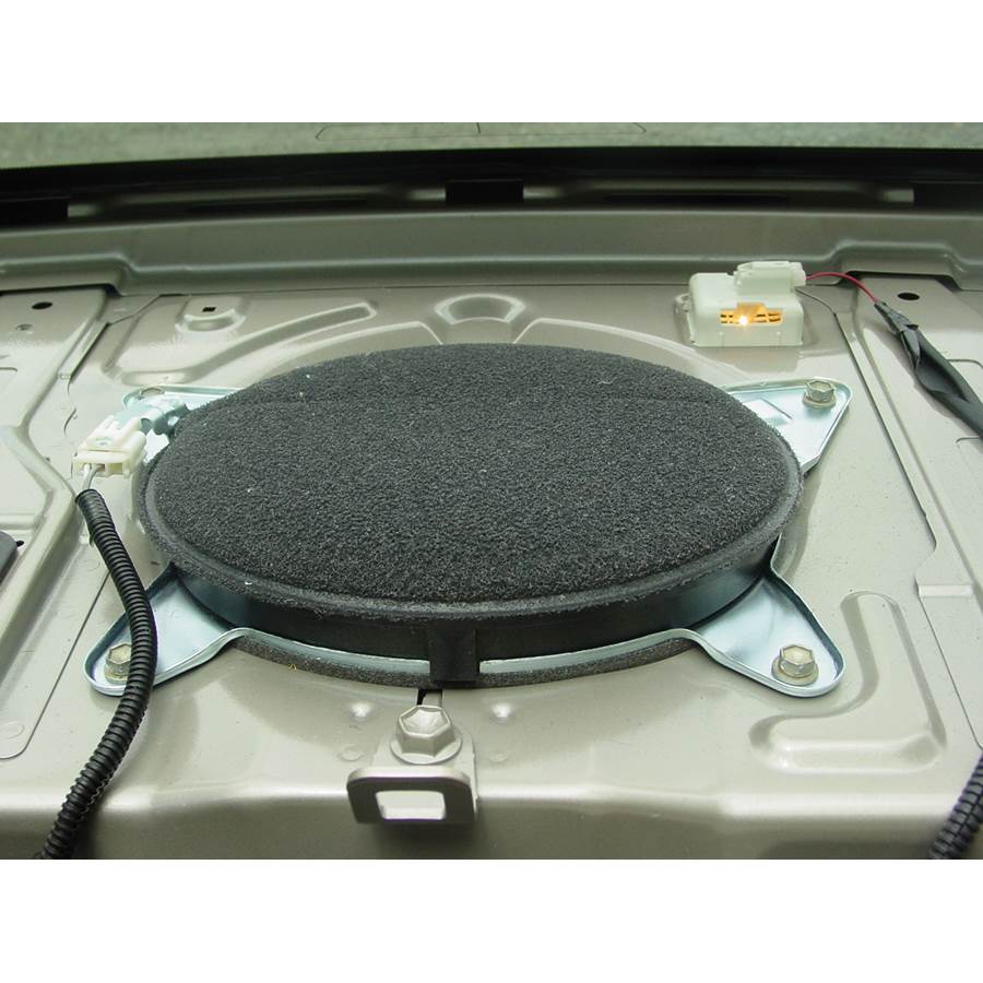 2005 Toyota Avalon Rear deck center speaker