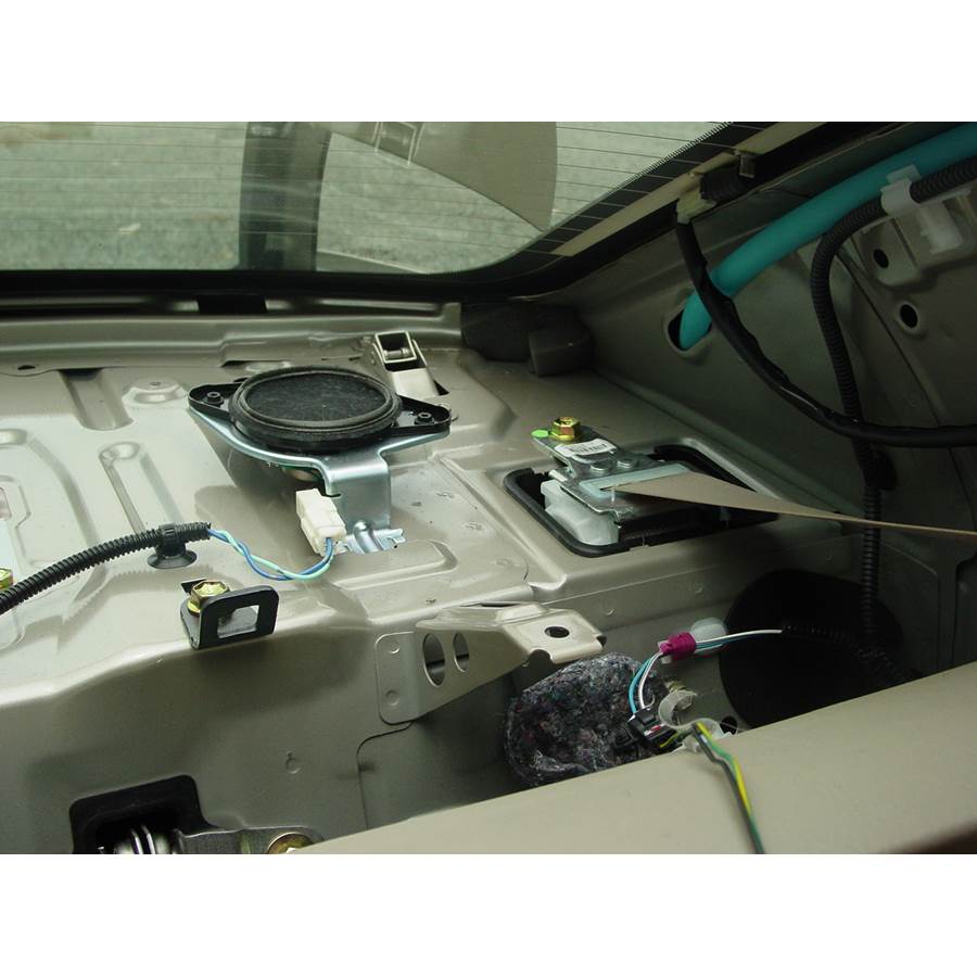 2005 Toyota Avalon Rear deck speaker