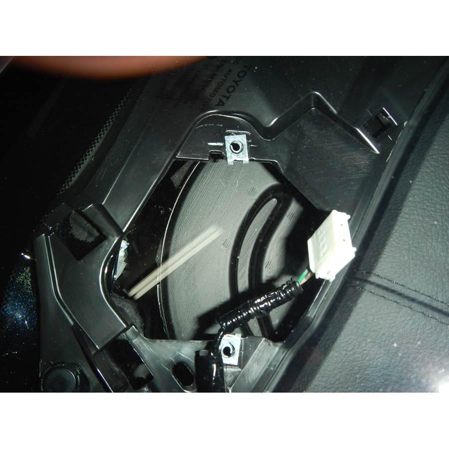 2014 Toyota Avalon Dash speaker removed