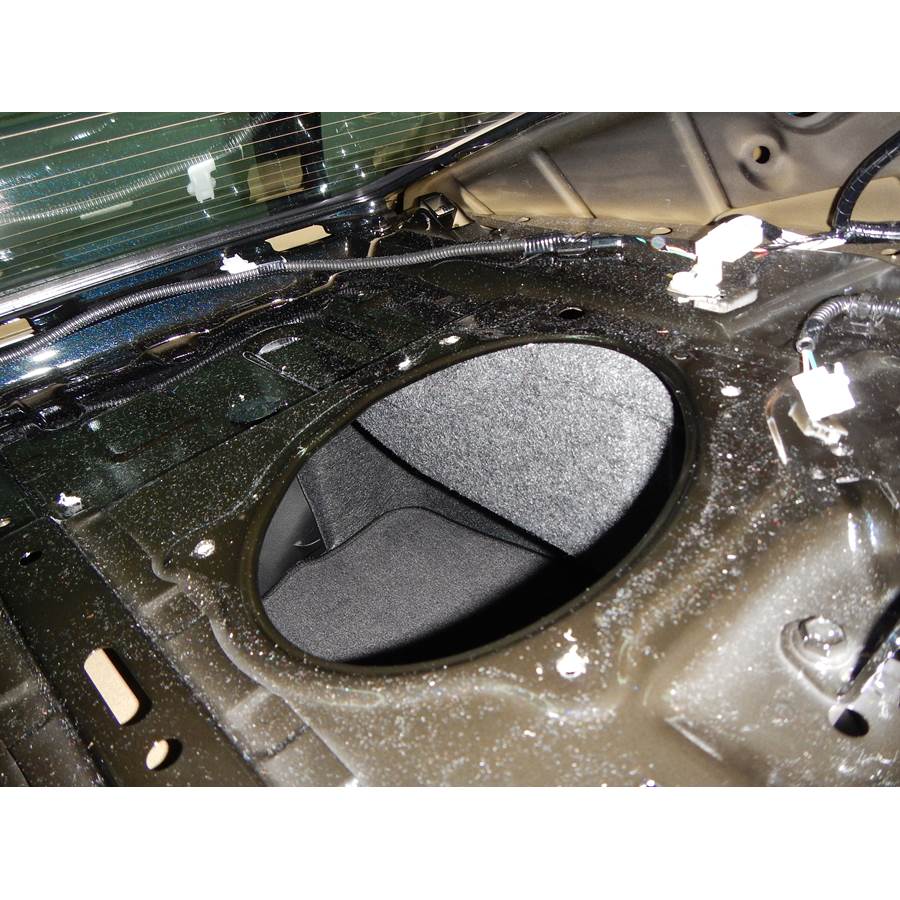 2014 Toyota Avalon Rear deck speaker removed