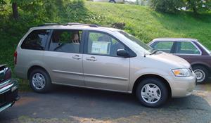 2001 Mazda MPV Exterior