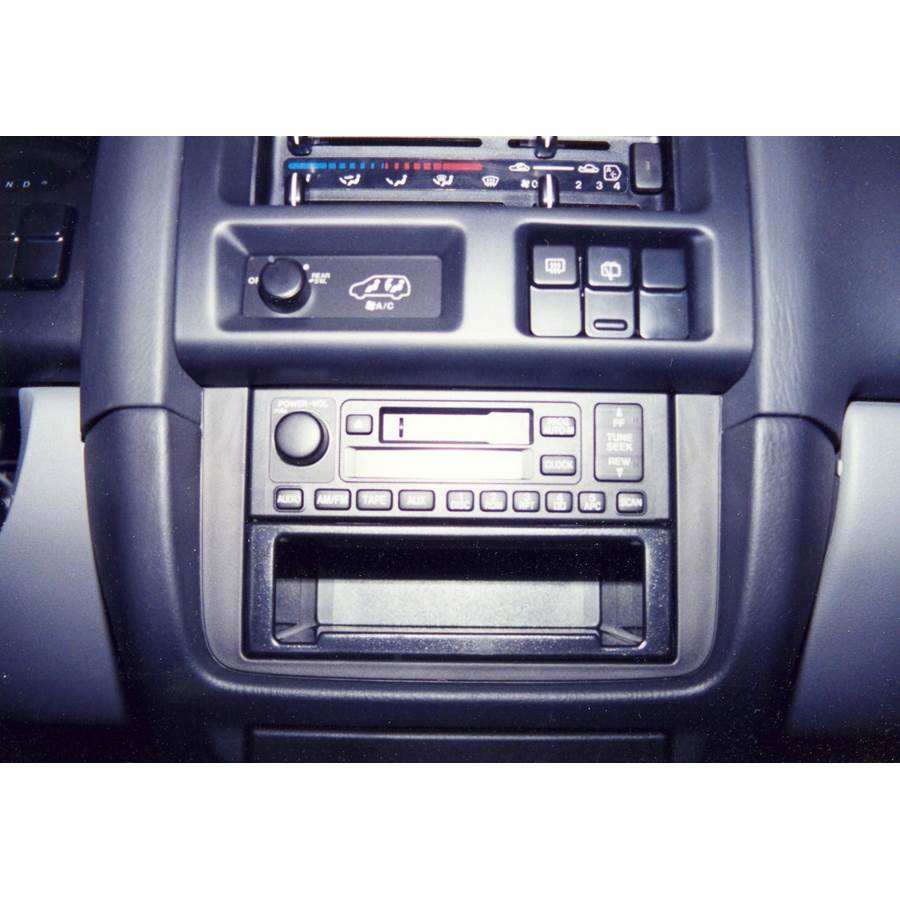 1996 Mazda MPV Factory Radio