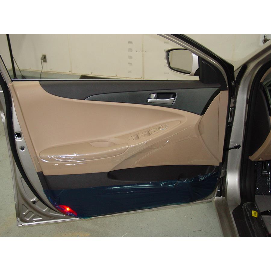 2013 Hyundai Sonata GLS Front door speaker location