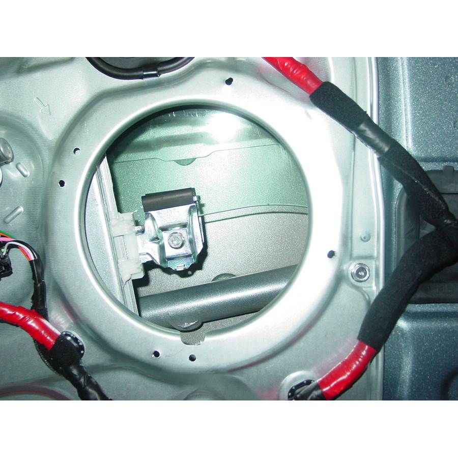 2009 Hyundai Veracruz Front door woofer removed