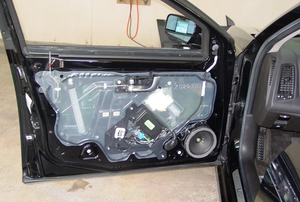 cadillac cts front door woofer