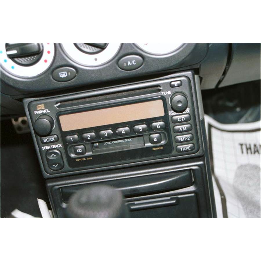 2004 Toyota MR2 Spyder Factory Radio