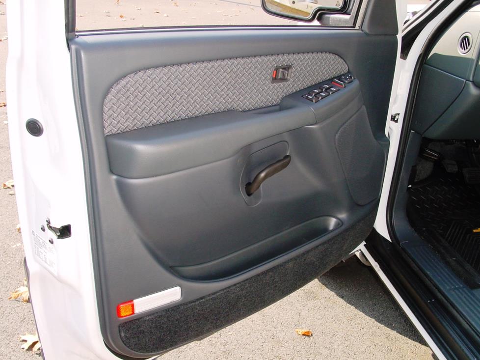 2002 Chevy Avalanche front door