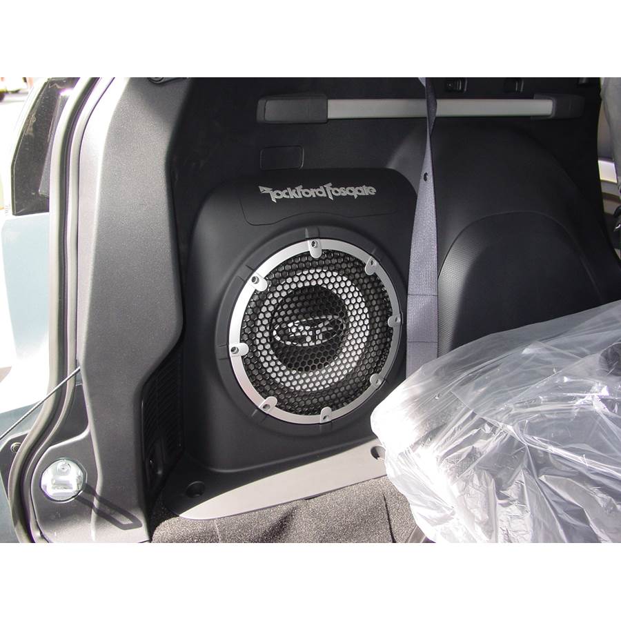 2011 Mitsubishi Outlander Far-rear side speaker location