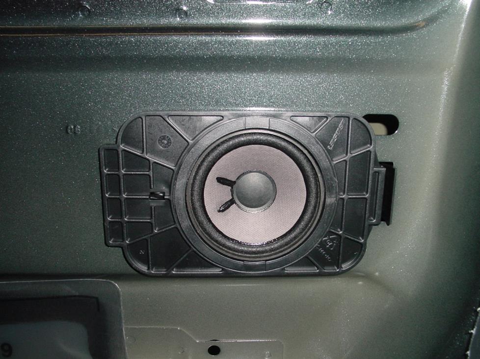 Rear door speaker