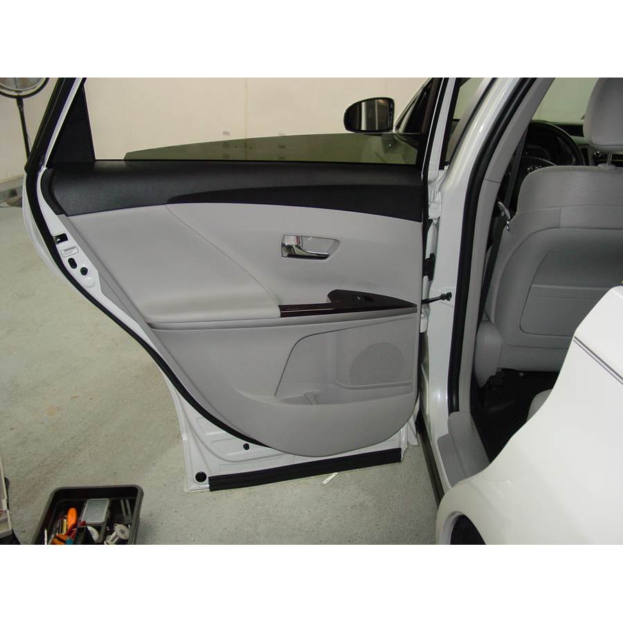 2010 Toyota Venza Rear door speaker location