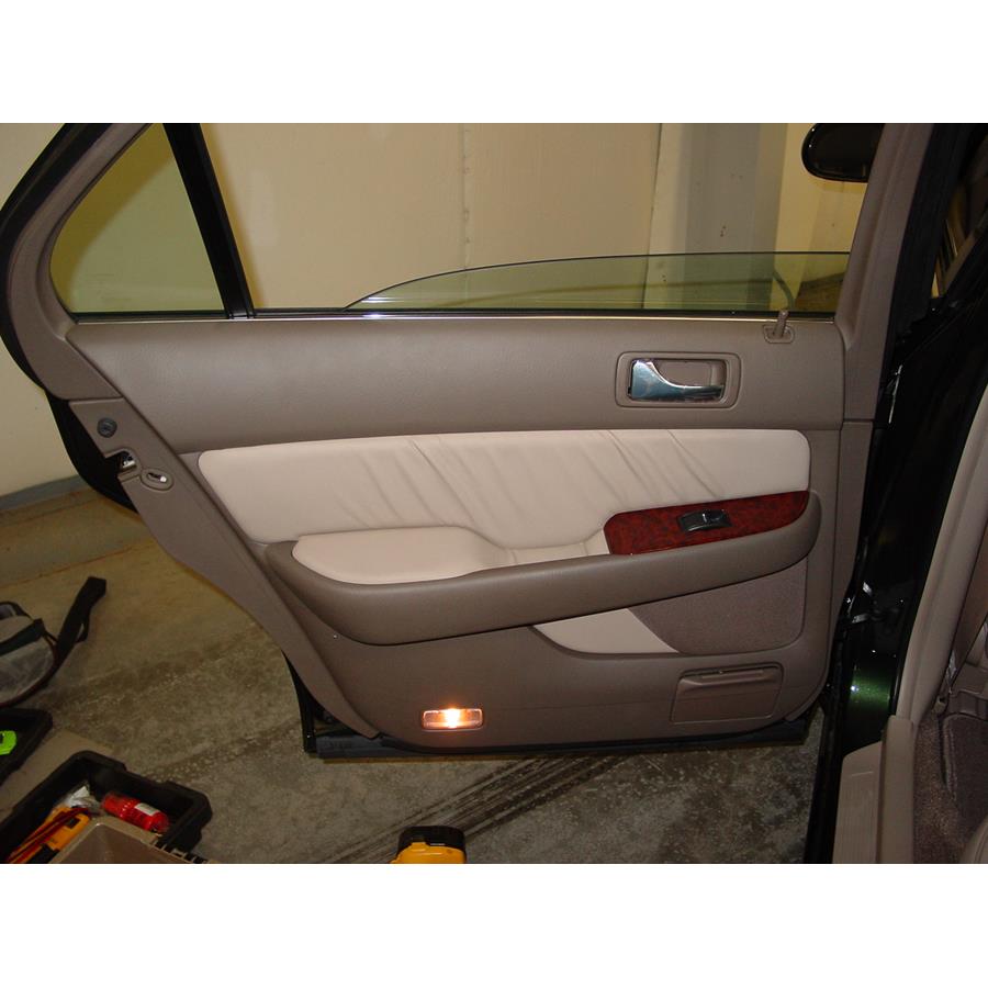 2004 Acura 3.5RL Rear door speaker location