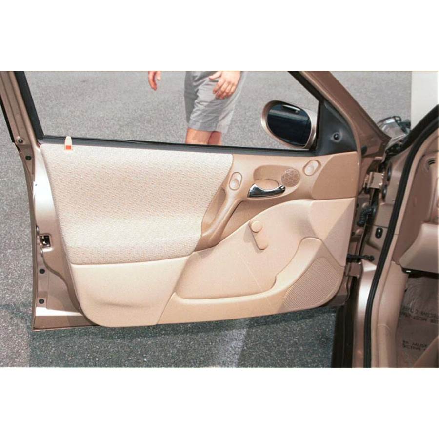2003 Saturn L200 Front door speaker location