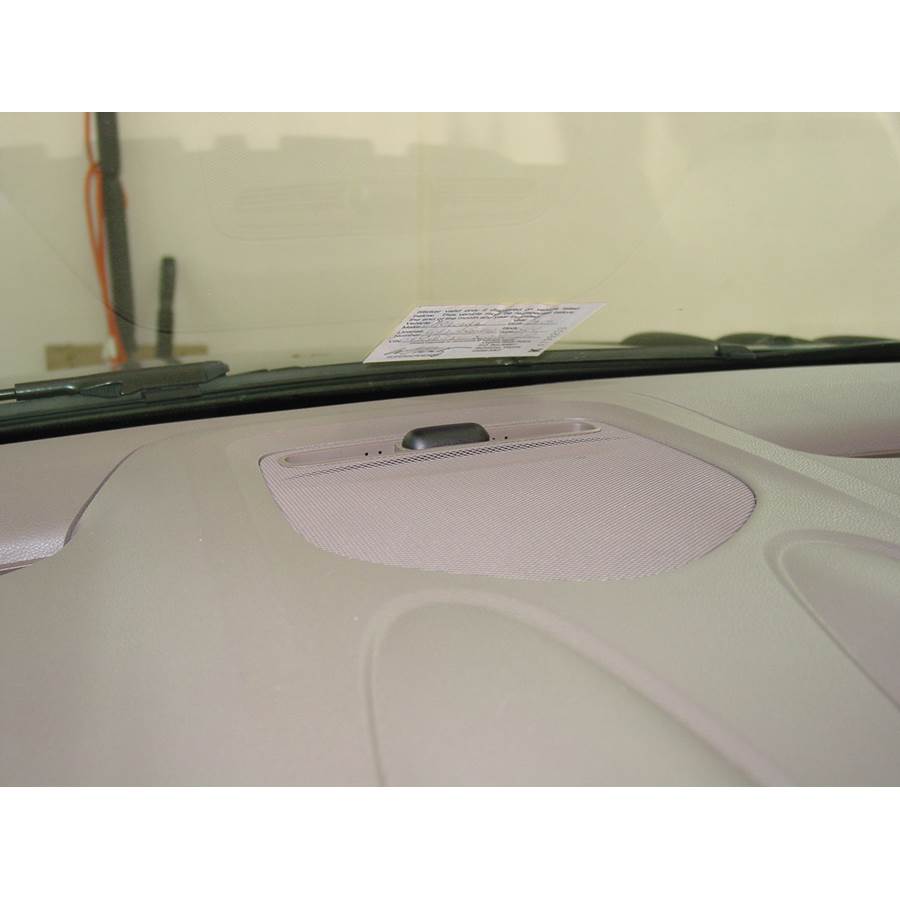 2010 Mercedes-Benz ML350 Center dash speaker location