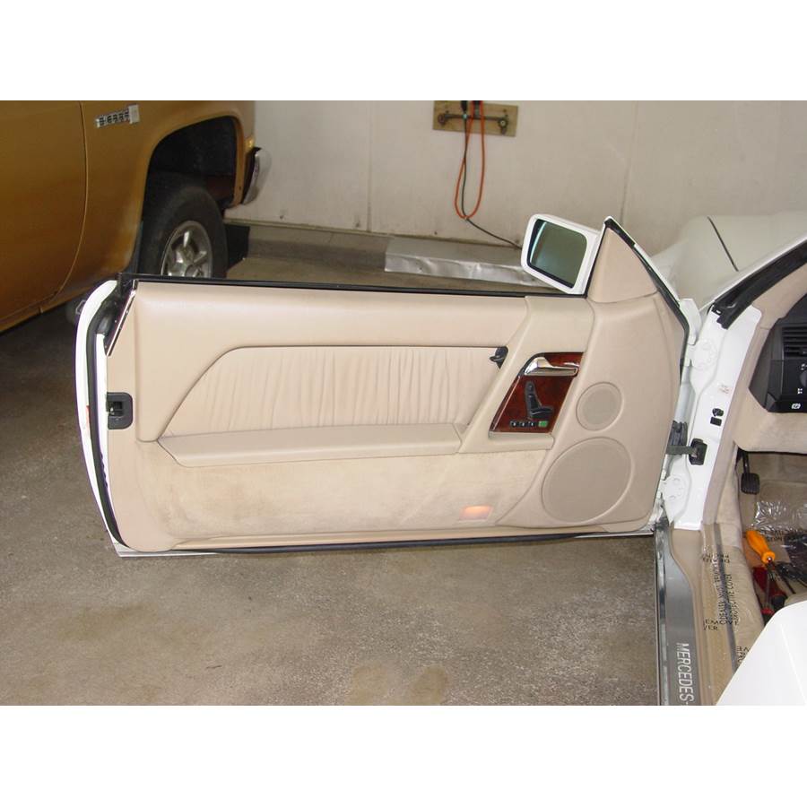 1996 Mercedes-Benz SL-Class Front door speaker location