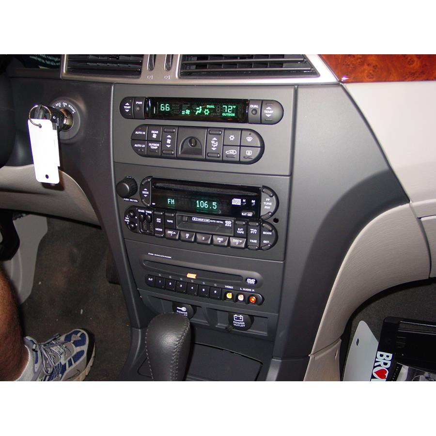 2005 Chrysler Pacifica Factory Radio