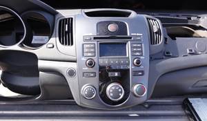 2011 Kia Forte5 Factory Radio