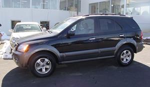 2004 Kia Sorento LX Exterior