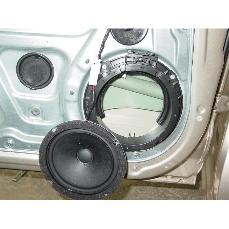 2009 Kia Rondo Rear door speaker removed
