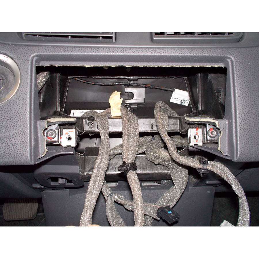 2006 Volvo S40 Factory radio removed