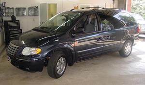 2001 Chrysler Town and Country Exterior