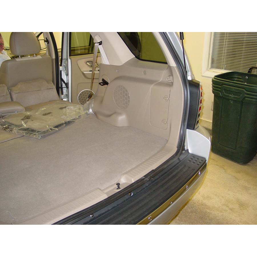 2007 Mercury Mariner Hybrid Far-rear side speaker location