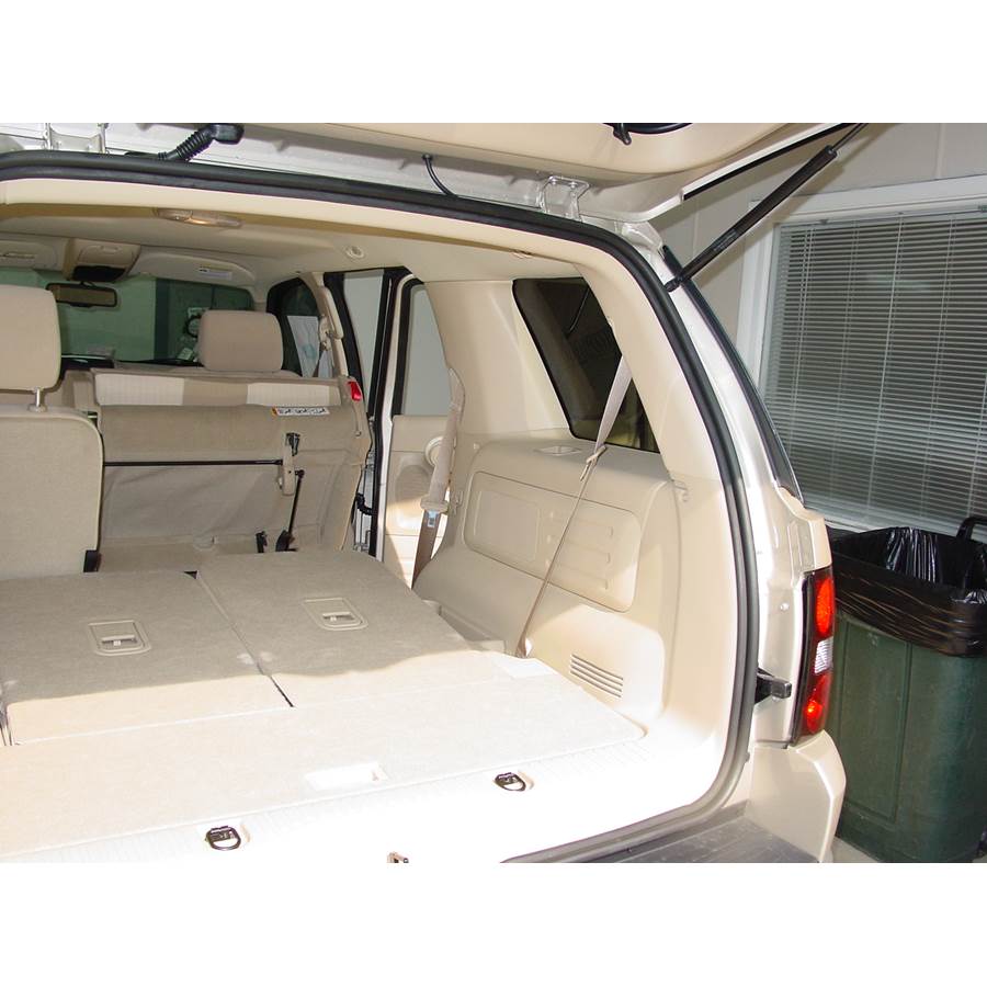2007 Mercury Mountaineer Far-rear side speaker location