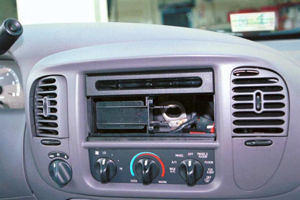 Ford F-150 radio kit
