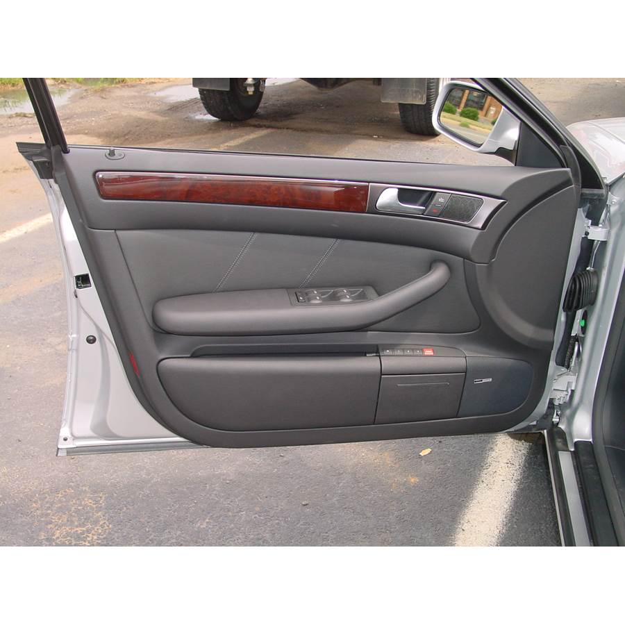 2000 Audi A6 Front door speaker location