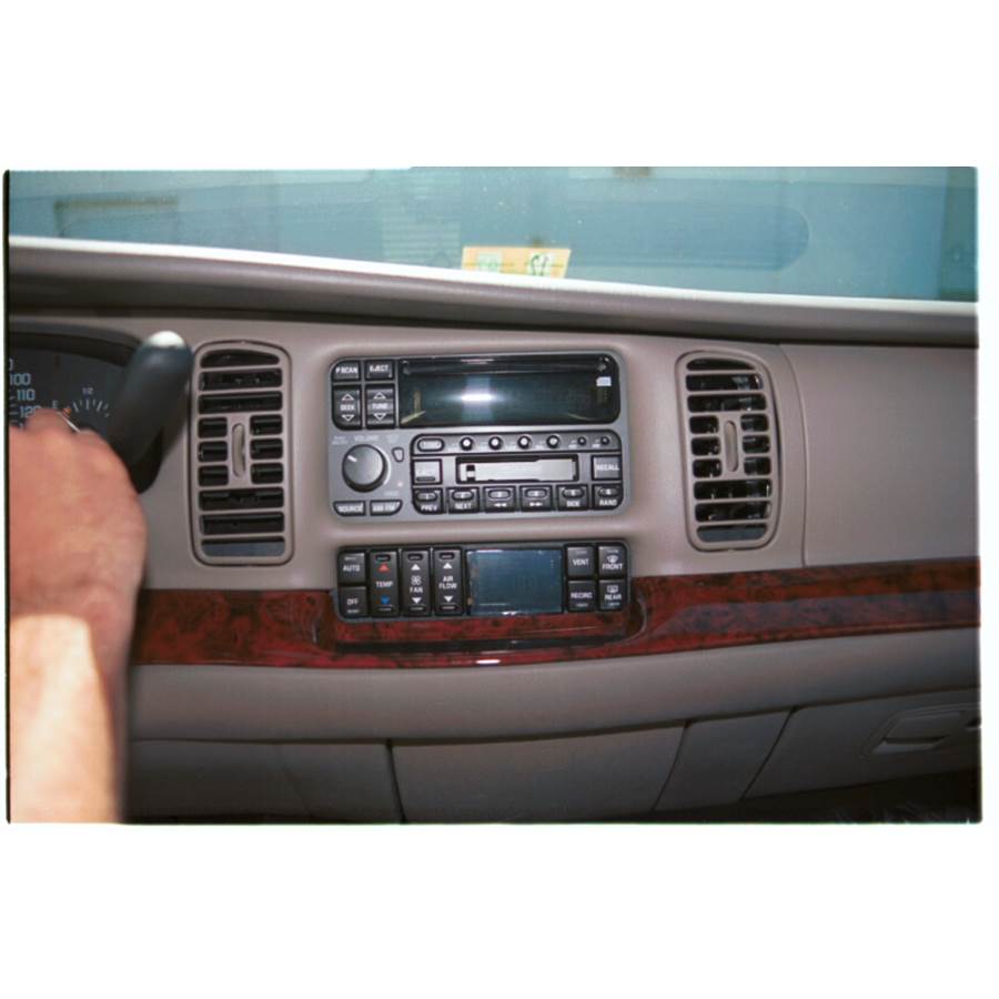 1997 Buick Park Avenue Factory Radio