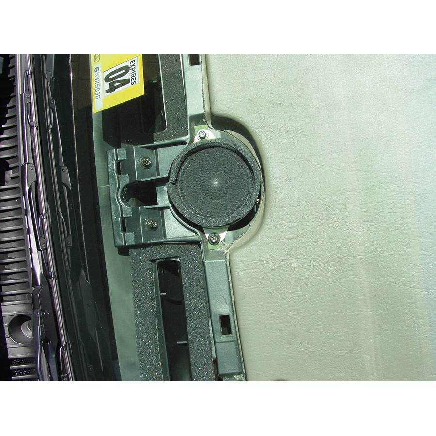 1997 Buick Park Avenue Center dash speaker