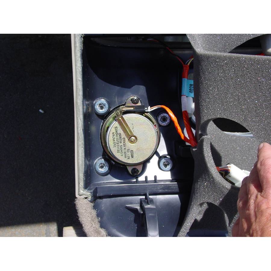 1997 Buick Park Avenue Rear door speaker