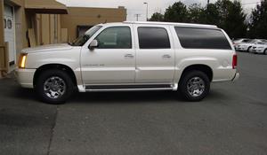 2003 Cadillac Escalade ESV Exterior