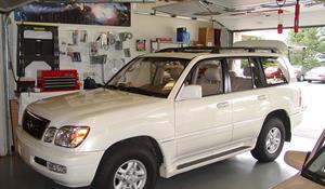 2000 Lexus LX470 Exterior